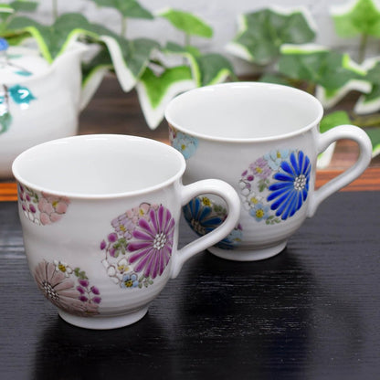 Waza no Kura Elegant Pair Mug Set, Kutani Porcelain Flower Design, Premium Quality Tableware, Made in Japan, Stylish Ceramic Drinkware