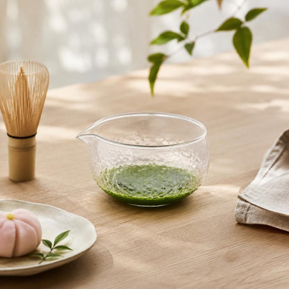 450ml Heat-Resistant Glass Pouring Bowl with Spout, Hammered Texture, Sakura Pattern for Matcha Tea