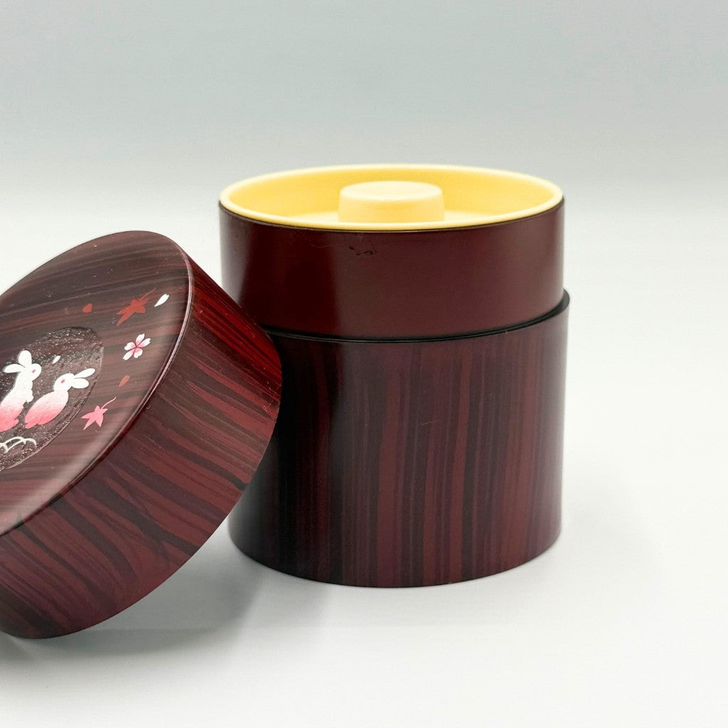 Nakatani Brothers Co. Yamanaka Lacquerware Tea Canister Wood Grain Lucky Rabbit 35-4517 – Handcrafted Japanese Tea Storage Container with Traditional Design.