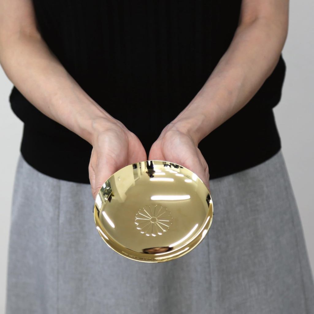 24GKP Gold Sake Cup with Display Stand, Chrysanthemum, Japanese Craft, Made in Japan, 12.5cm