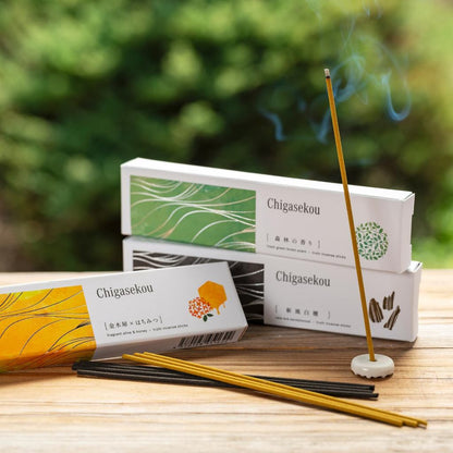 Japanese Aromatherapy Incense Sticks – Natural Scents (Sandalwood, Osmanthus & Honey, Forest) – Made in Japan