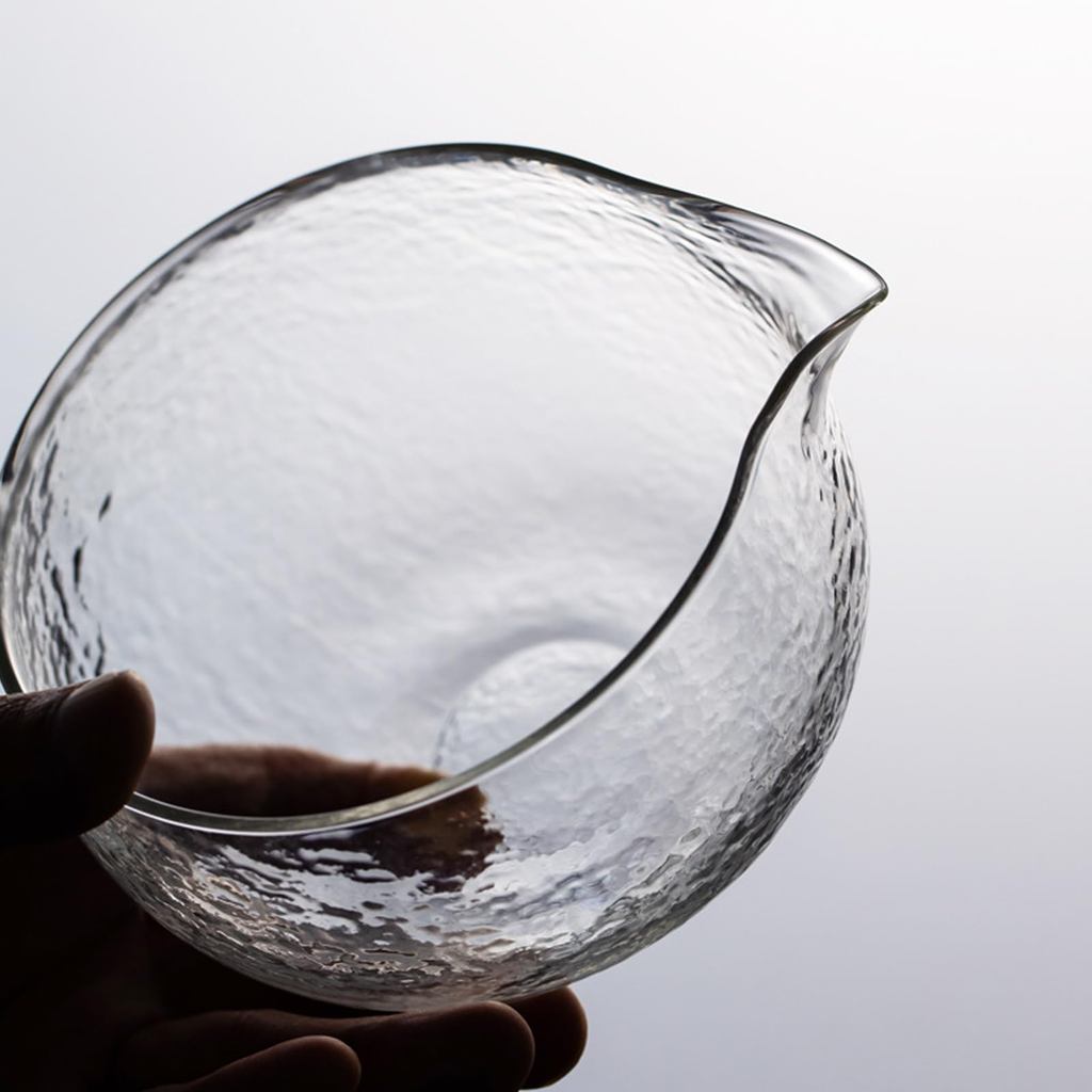 MiniMood Glass Matcha Bowl 13cm 500ml Clear Traditional Japanese Tea Ceremony Hammered Design Gift