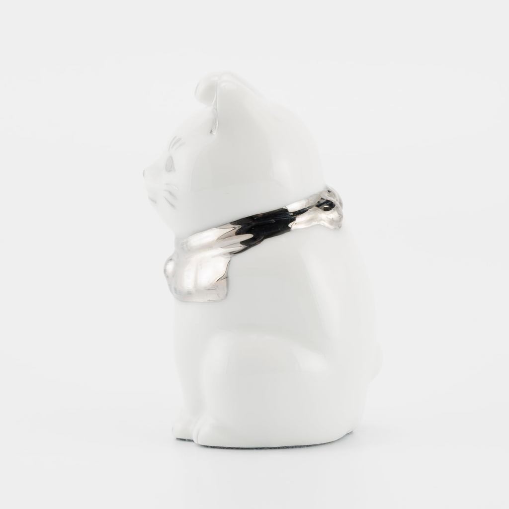Seto Ware Maneki Neko White Right-Paw Platinum Mini Ceramic Lucky Cat Ornament 5x9cm Made in Japan