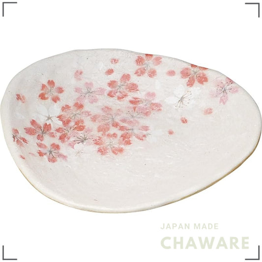 Souhou Kiln Heian Sakura Cherry Blossom Triangle Plate 14x15x2.3cm Japanese Tableware 317-19-403