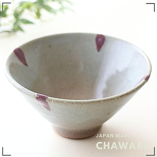 Stylish Japanese Seto-yaki Ceramic Rice Bowl, Modern Wafu Tableware, Cinnabar Drip Hime Chawan