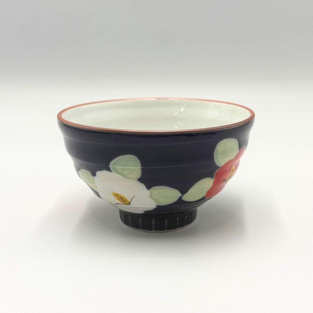 【made in japan】
Hasami Porcelain Rice Bowl, Hand-Painted by Yamashita Ceramics, Featuring Glazed Camellia Design in Navy Color