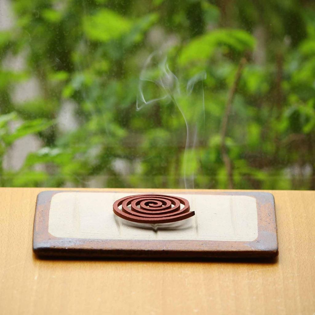 Style Japan Tiny Agarwood-Based Mosquito Repellent Incense 5pcs Natural Insect-Repelling Discs
