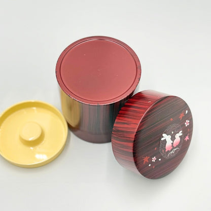 Nakatani Brothers Co. Yamanaka Lacquerware Tea Canister Wood Grain Lucky Rabbit 35-4517 – Handcrafted Japanese Tea Storage Container with Traditional Design.