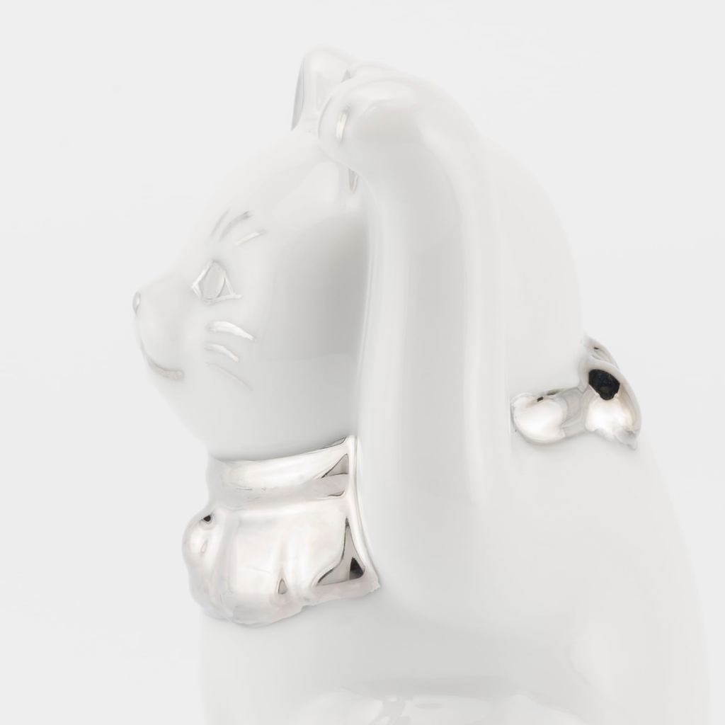 Seto Ware Maneki Neko White Left Paw Platinum Mini Ceramic Lucky Cat Ornament Made in Japan 5x9cm