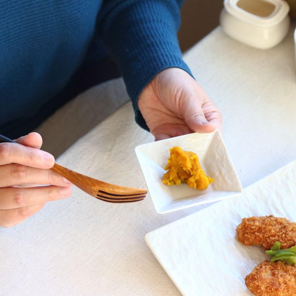 cerapockke Nox Square Mini Plate 9cm - Japanese Minoware (Seto-yaki) White Small Dish Soy/Pickle