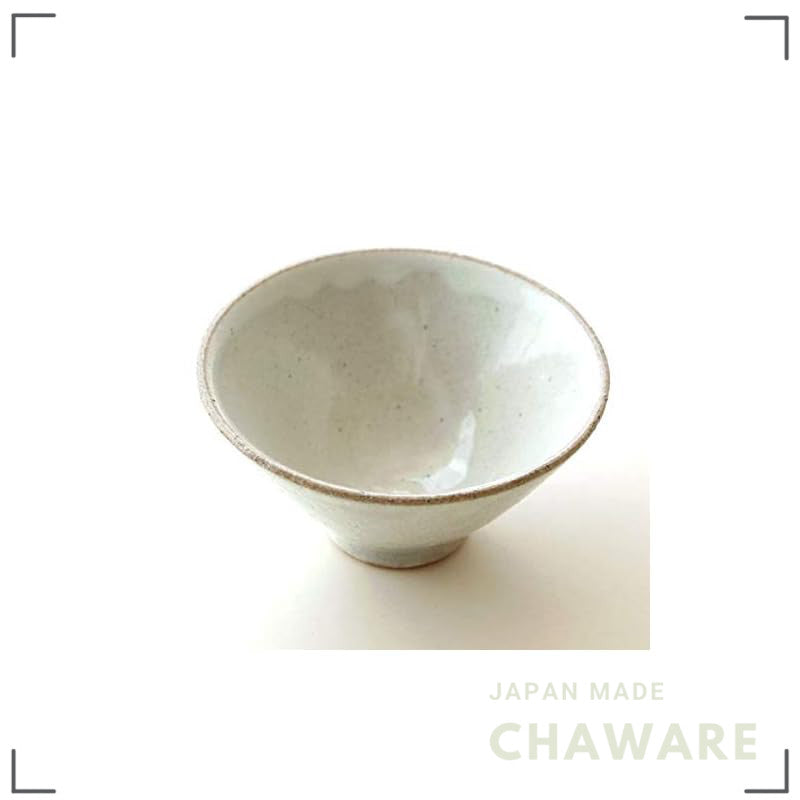 Stylish Japanese Seto-yaki Ceramic Rice Bowl - Kohiki Powder Glaze Hime Chawan, Simple Tableware