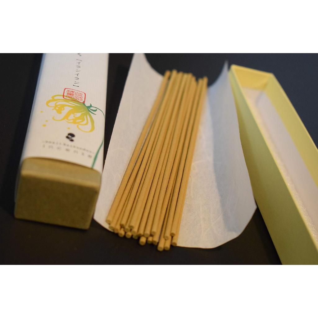 Awaji Baikundo Seiyu no Shizuku Essential Oil Incense Sticks – Japanese Aromatic Home Fragrance, Various Scents (8g/30g)