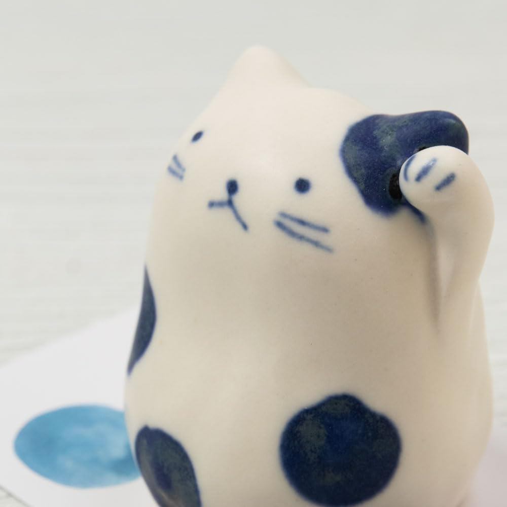 RR Studio Seto-Yaki Maneki Neko Lucky Cat Figurine — Made in Aichi, Japan
