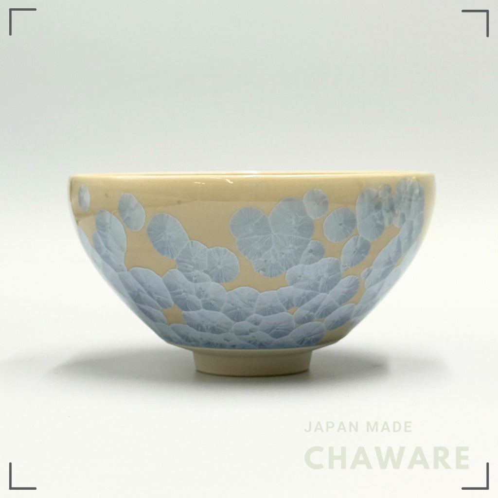 Kyoto ware, kiyomizu ware Toan Kiln Matcha Bowl Hanakessho (Silver Wisteria) kta538