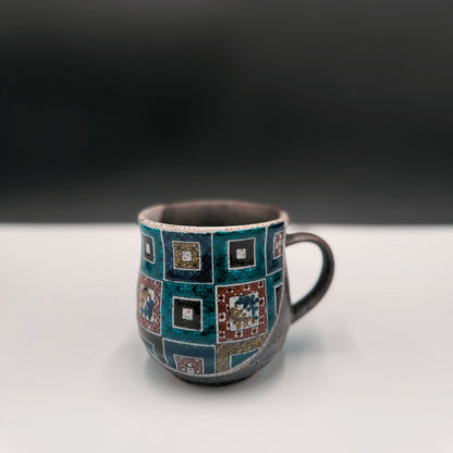 Japanese traditional craft [Kutani ware] Mug with stone pavement pattern