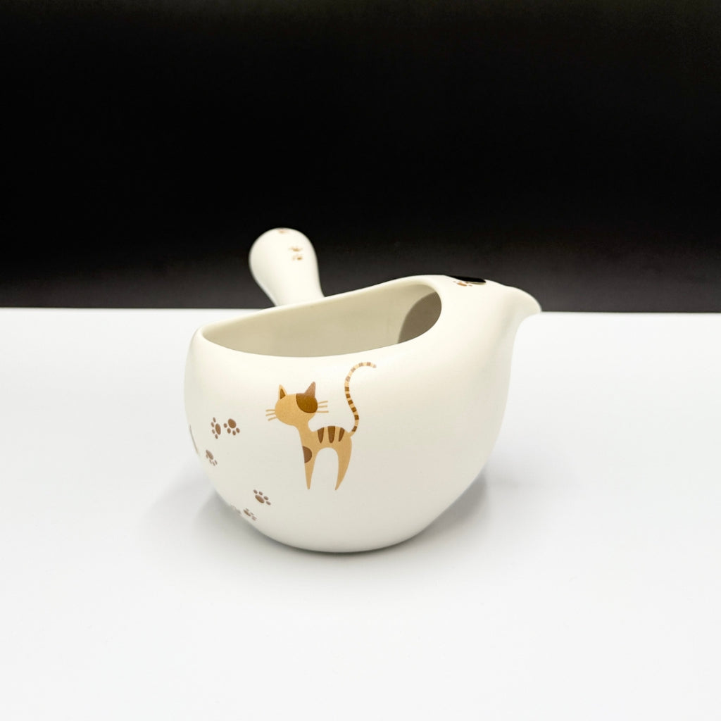 ```json
{
  "text": "[Mino Ware/Functional Teapot/Cha-Miru] Shoko Neko Cha-Miru Teapot/Tea Cup White, Kyusu, Chaware"
}
```