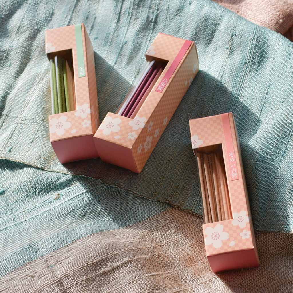 [Gift] Cherry Blossom Fukusa Wrapping/Incense Stick Set Spring