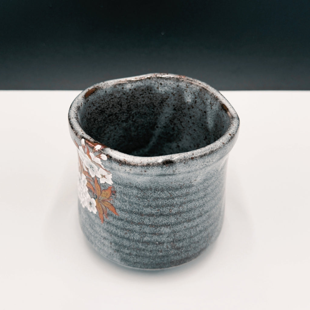 Japanese traditional craft Kutani ware large teacup wild cherry blossoms and birds chawan
