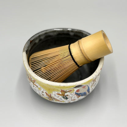 [Kutani ware] Matcha bowl Yoshidaya mountain cherry and bird [Made in Japan]matcha chawan
