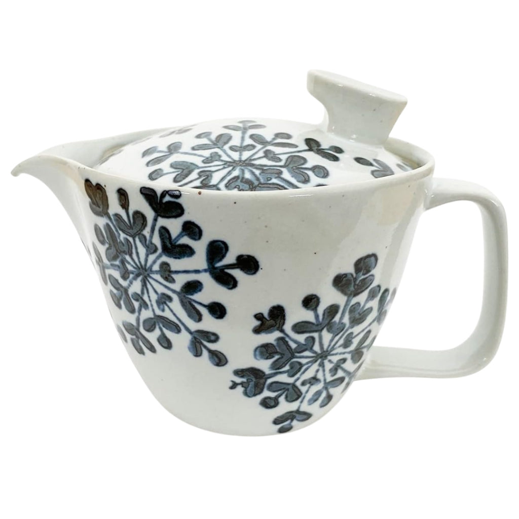 J-Kitchens Kunzan Kiln Teapot with Strainer - 240ml for 1 to 2 Servings - Hasami Ware, Made in Japan - Floral Design Collection