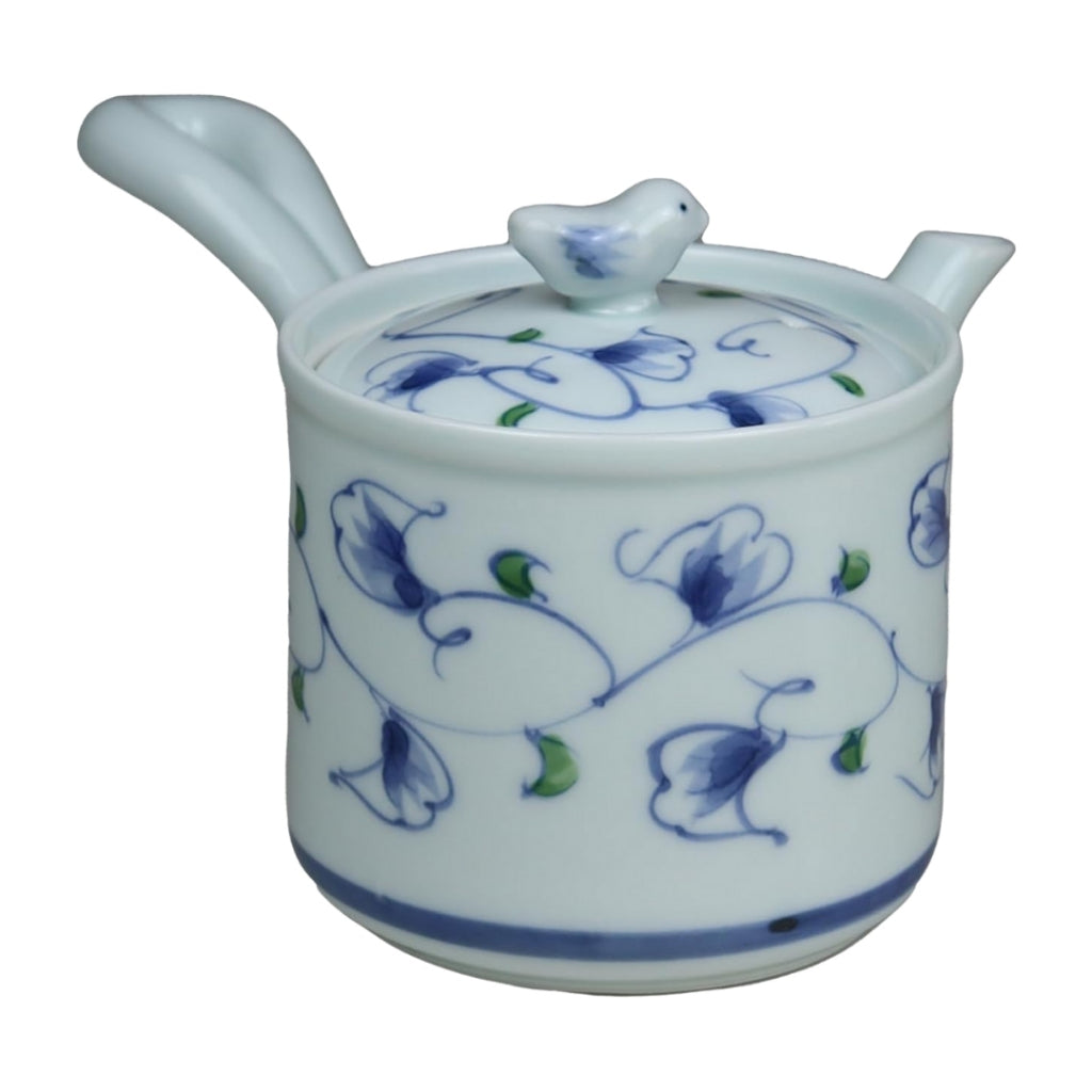 Elegant Lightweight Japanese Teapot with Infuser - Hasami Porcelain in Various Designs