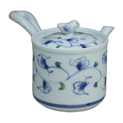 Elegant Lightweight Japanese Teapot with Infuser - Hasami Porcelain in Various Designs