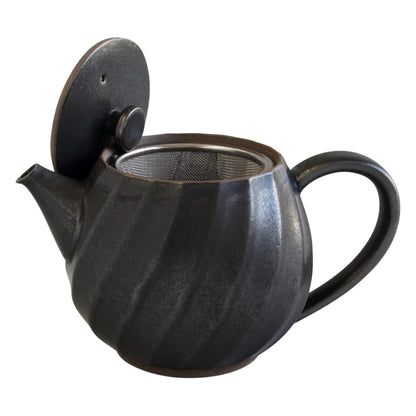 WORLD CREATE Aizara Hasami Twisted Pot - Assorted Glazes