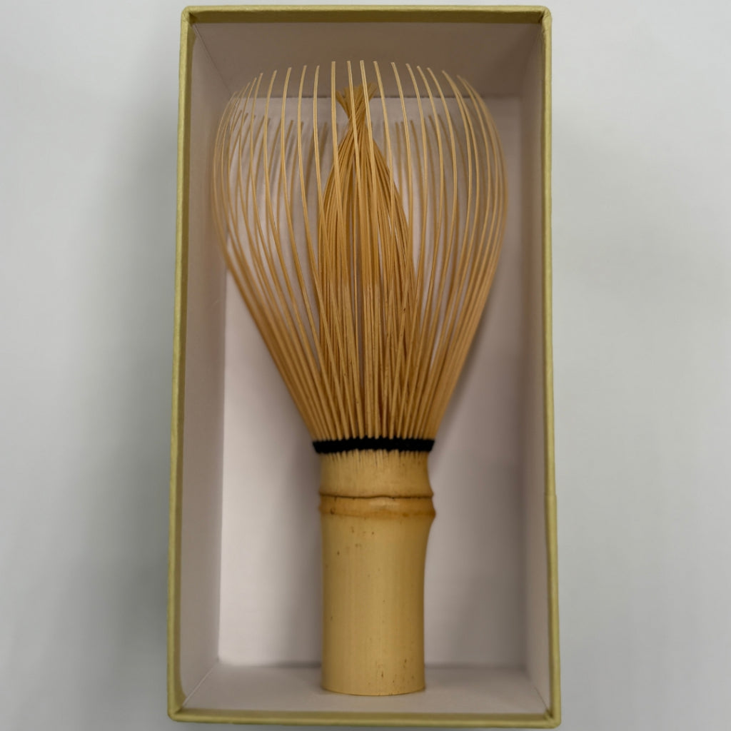 Japanese-made bamboo matcha whisk, Chikumidou, Shin Kazuho, Shiratake, Urasenke, Takayama Chasen