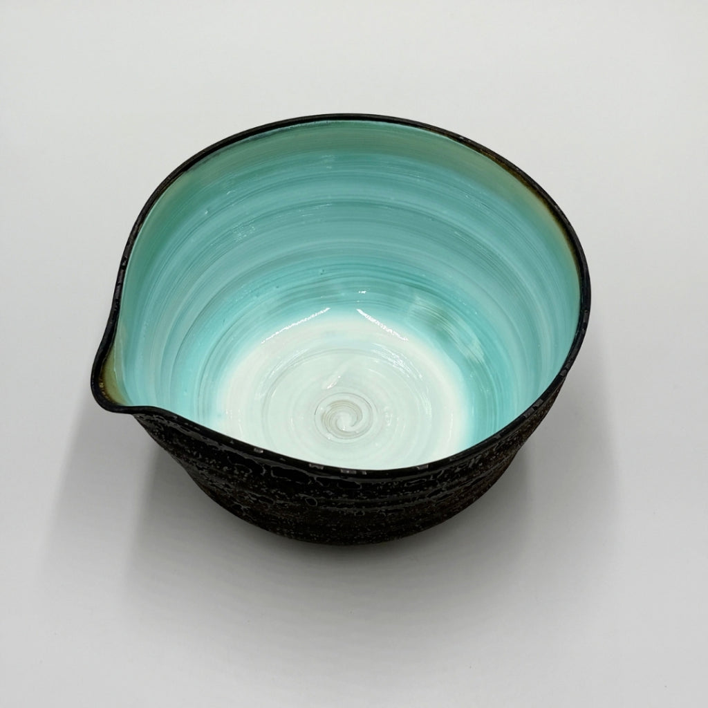 Tokoname Yaki Luster Glaze Katakuchi Pouring Bowl 600cc Japanese Ceramic Handcrafted