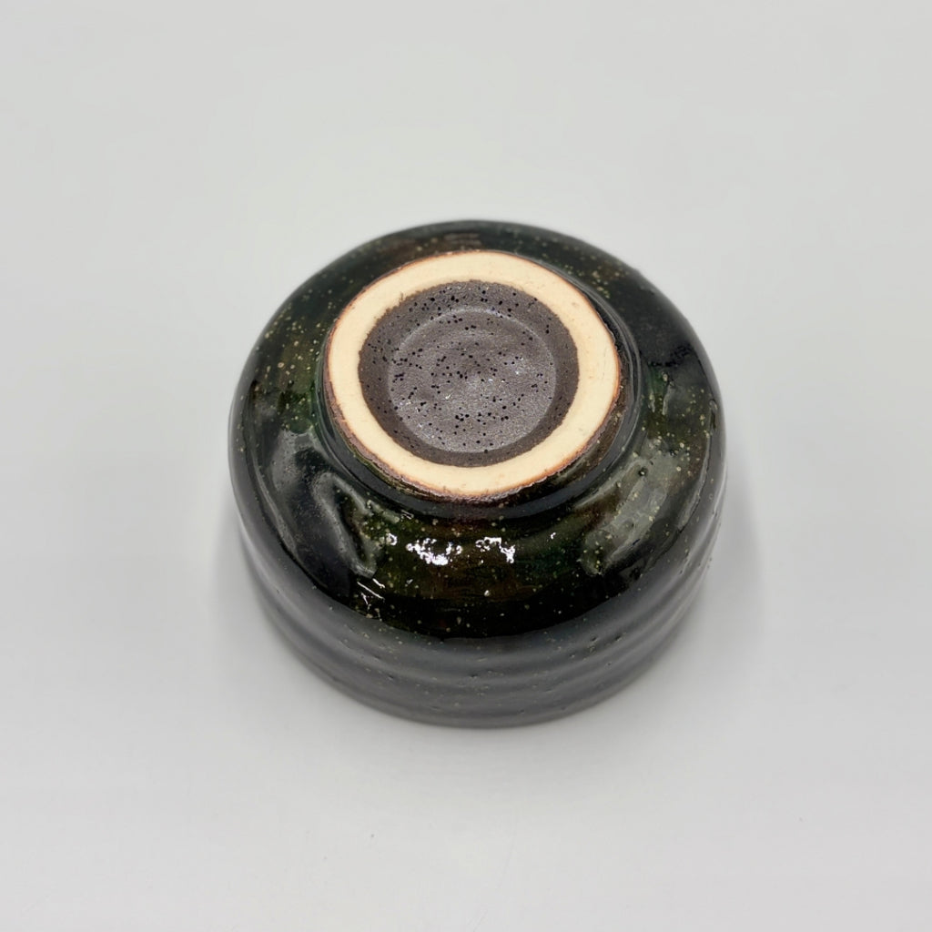 Japanese Matcha Bowl Kuro-yu Hake Oribe Chawan Mino Ware Handcrafted Tea Ceremony Ceramic