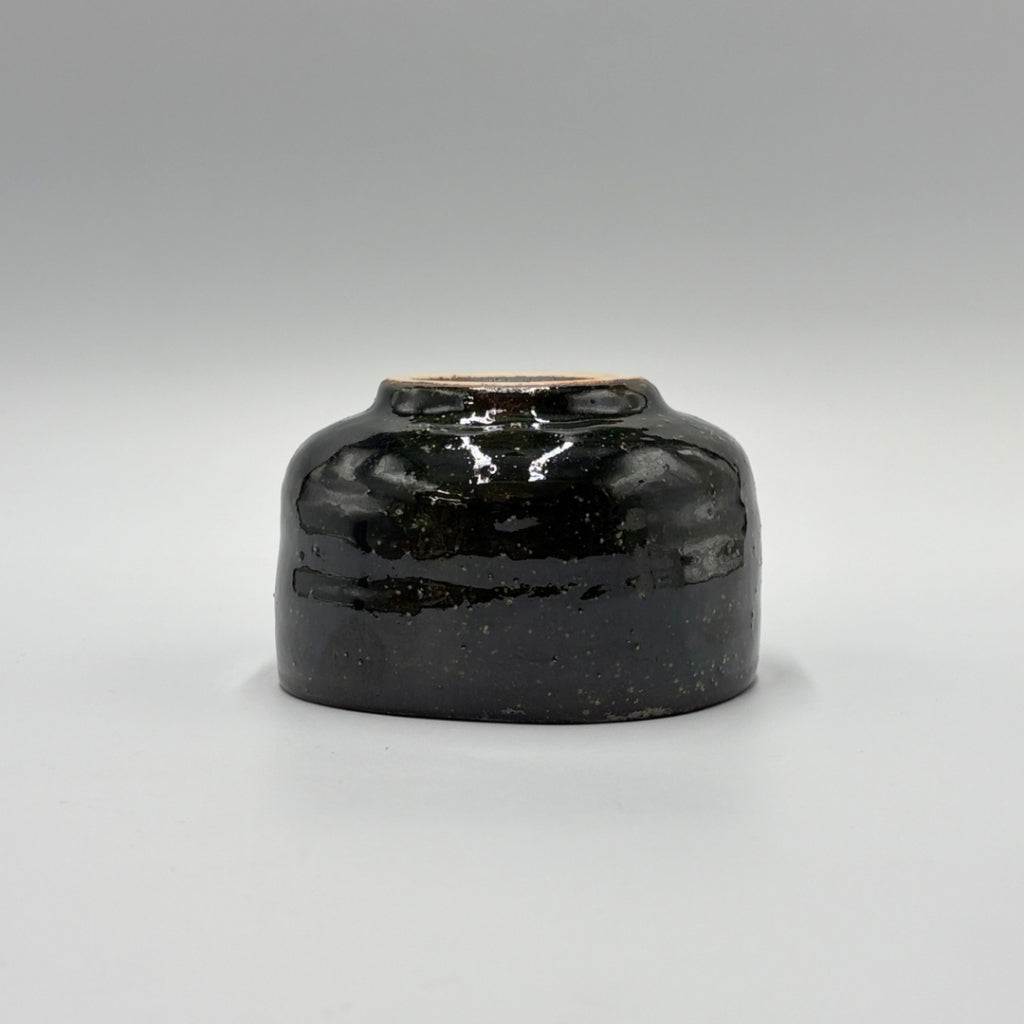 Japanese Matcha Bowl Kuro-yu Hake Oribe Chawan Mino Ware Handcrafted Tea Ceremony Ceramic