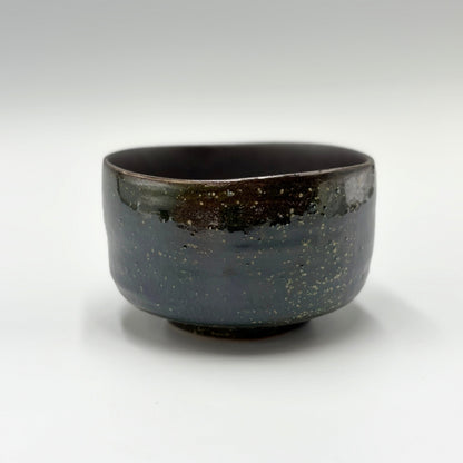 Japanese Matcha Bowl Kuro-yu Hake Oribe Chawan Mino Ware Handcrafted Tea Ceremony Ceramic