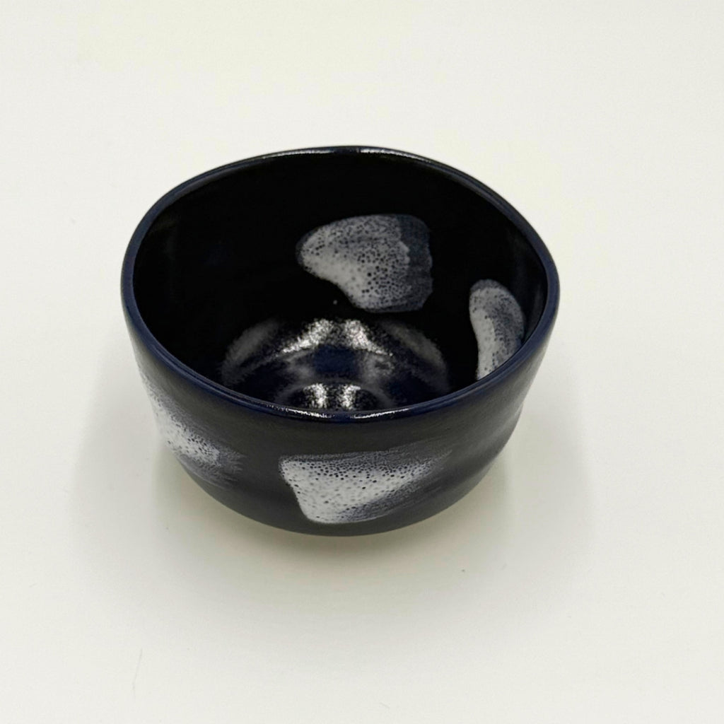 Kiyomizu-yaki Matcha Bowl, Navy Glaze with White Brush Dot Pattern, Japanese Chawan for Tea Ceremony, Ceramic