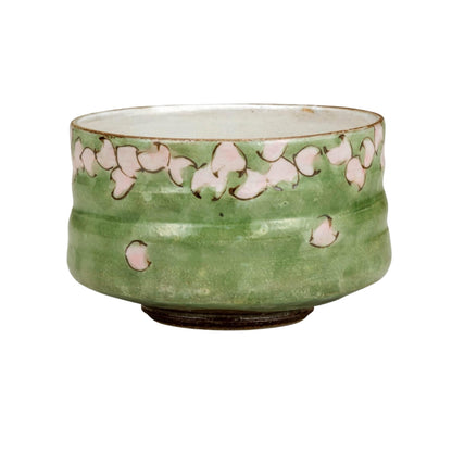 【made in Japan】
Stylish Matcha Bowl - Kutani Ceramics, Beautiful Cherry Blossom Design, Premium Brand for Tea Ceremony, Made in Japan, Ideal for Birthday, Celebration, and Milestone Gifts.
