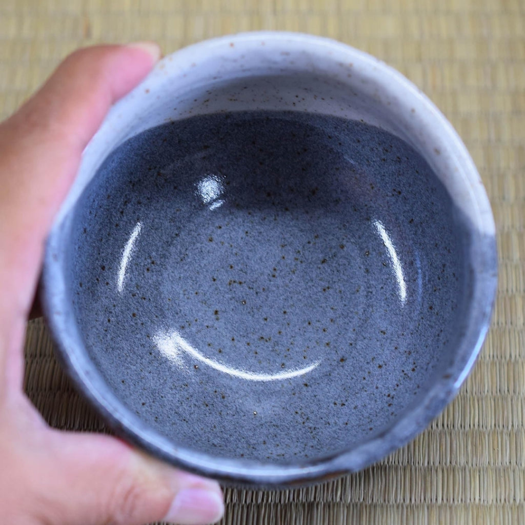 【made in japan】
Stylish Matcha Bowl by Waza, Elegant Kutani Ceramic, Owl Design, Premium Brand, Traditional Japanese Tea Ceremony, Authentic Japanese Craftsmanship, Perfect for Birthdays and Milestone Celebrations like Kanreki, Koki, and Kiju, Unique Gift
