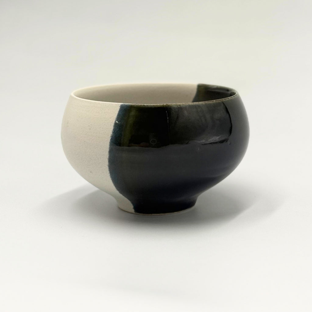 Japanese Oribe Matcha Bowl Strada Handcrafted Ceramic Tea Cup 11cm Made in Japan