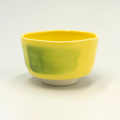 Kiyomizu ware Matcha Bowl, Yellow Glaze with Green Brushstroke Dot Pattern, Japanese Ceramic Tea Cup (Chawan)