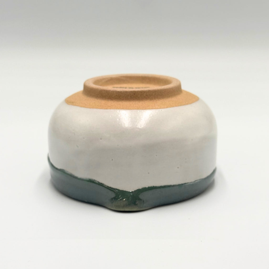 Japanese Handmade Matcha Bowl Wakakusa ME-GU-RI Series Katakuchi Pottery 350ml Tea Ceremony