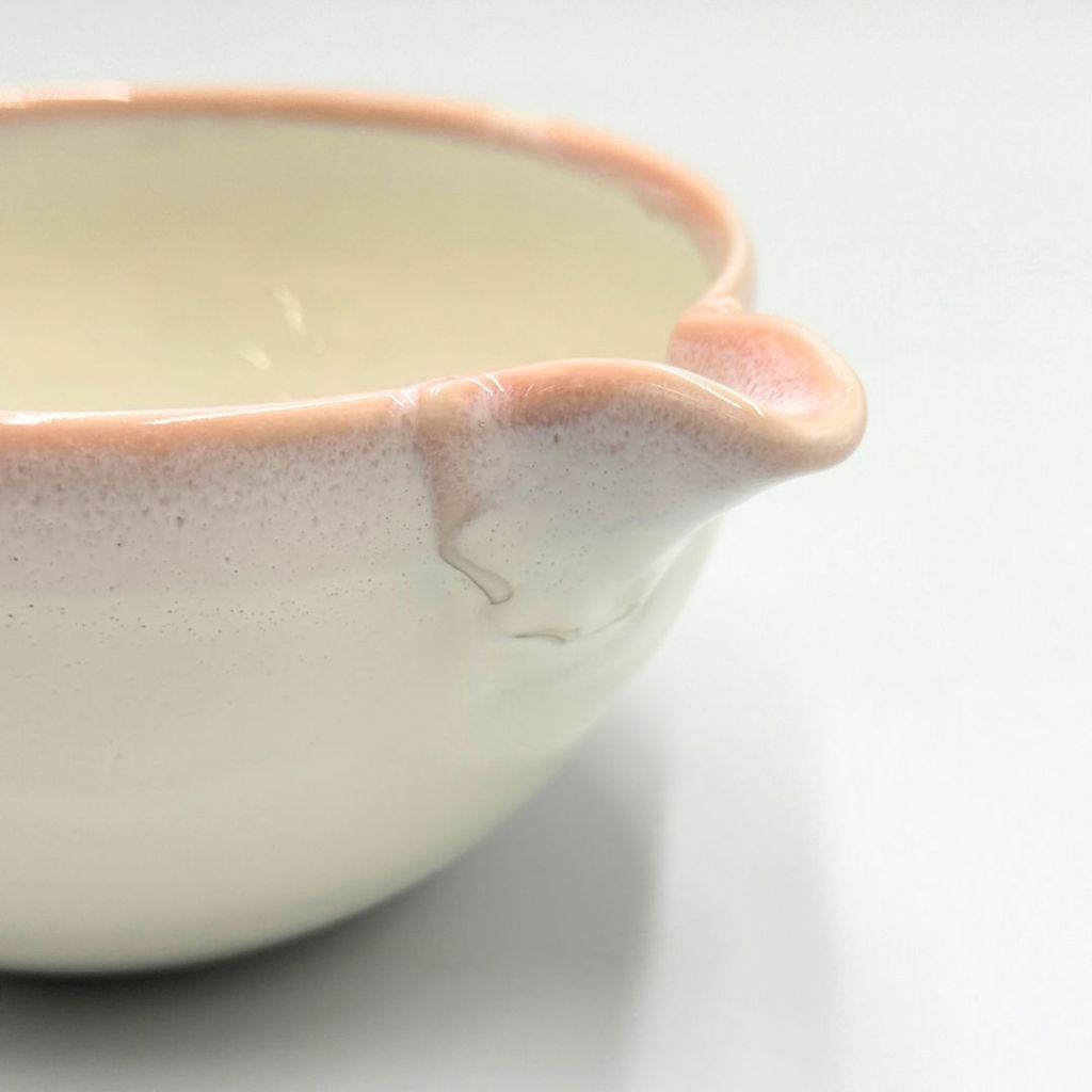 Harukaze Katakuchi Matcha Bowl Small - Mino Ware Japanese Porcelain Tea Bowl with Spout