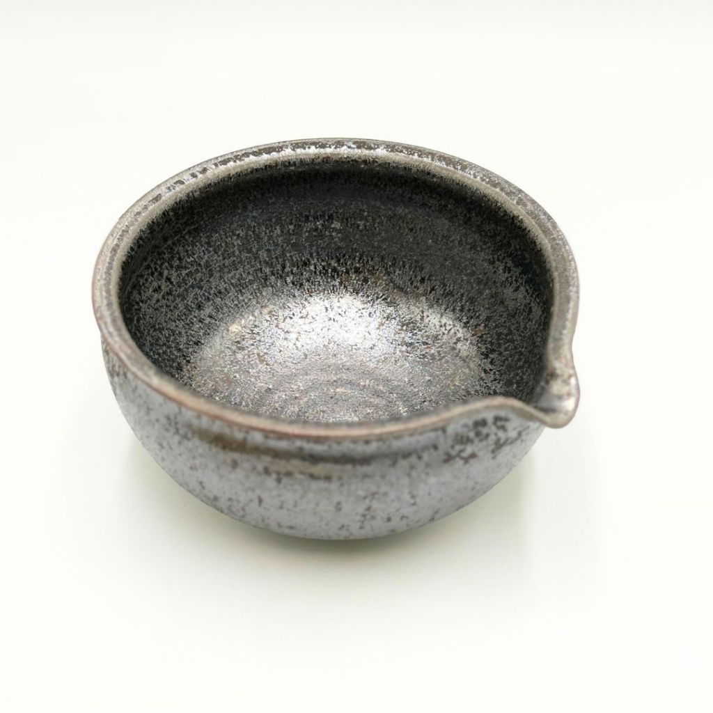 Tokoname Japanese Matcha Bowl Katakuchi Black Crystal Glaze Ceramic Tea Bowl 570cc Made in Japan