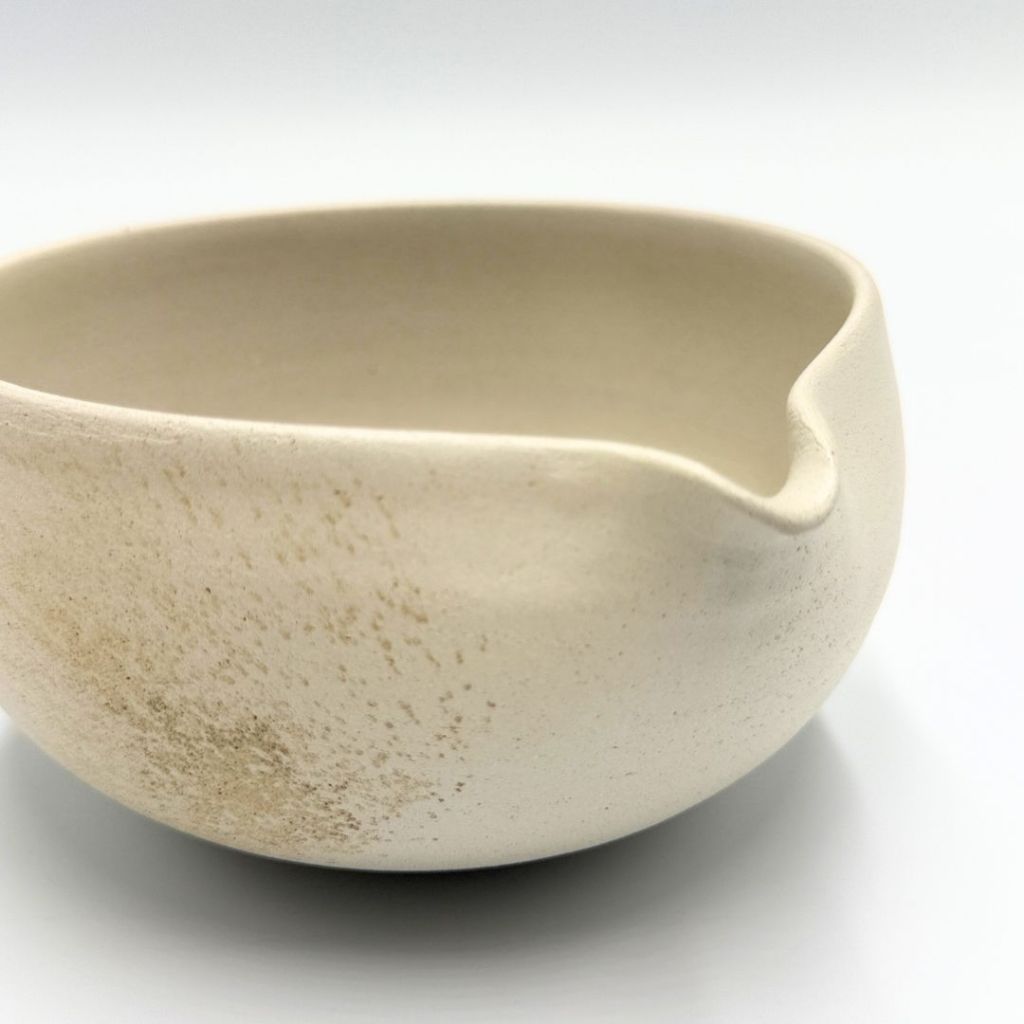 Japanese Tokoname Kayou Katakuchi Bowl Matcha Chawan Handcrafted Pottery 400cc