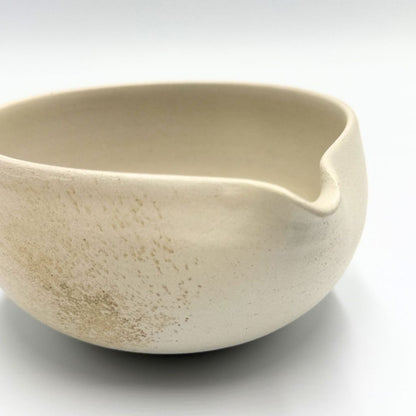 Japanese Tokoname Kayou Katakuchi Bowl Matcha Chawan Handcrafted Pottery 400cc