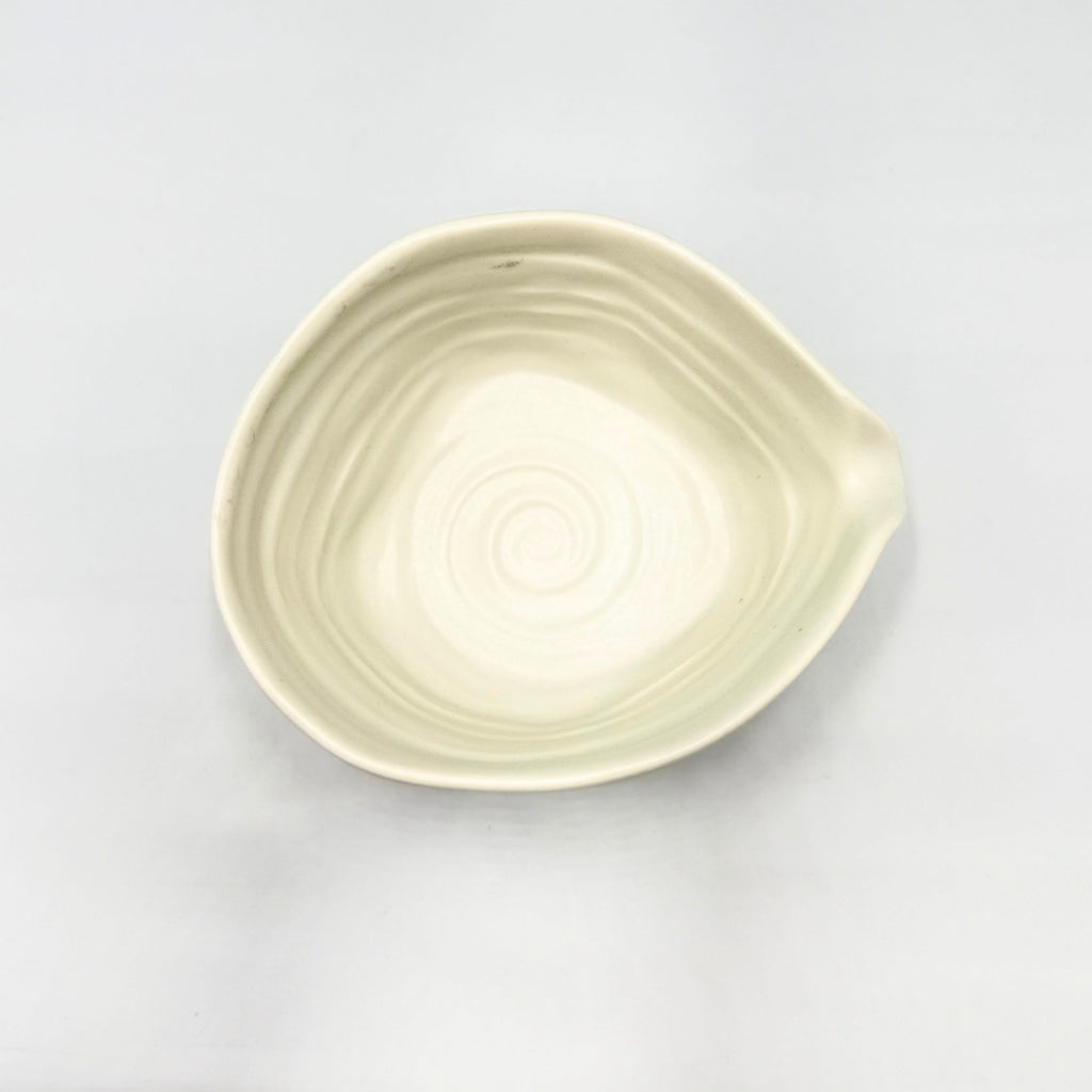 Shirayuki Katakuchi Matcha Bowl Mino Ware Japanese Ceramic Tea Bowl Handcrafted in Japan