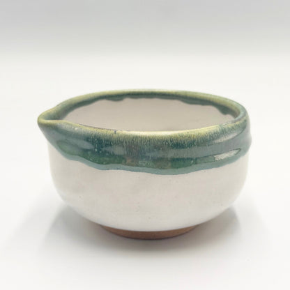 Japanese Handmade Matcha Bowl Wakakusa ME-GU-RI Series Katakuchi Pottery 350ml Tea Ceremony