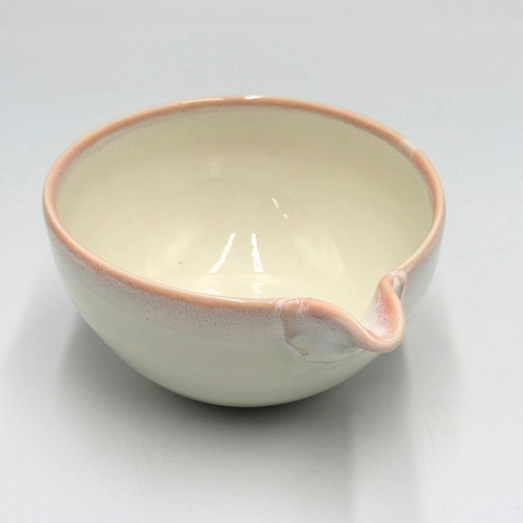 Harukaze Katakuchi Matcha Bowl Small - Mino Ware Japanese Porcelain Tea Bowl with Spout