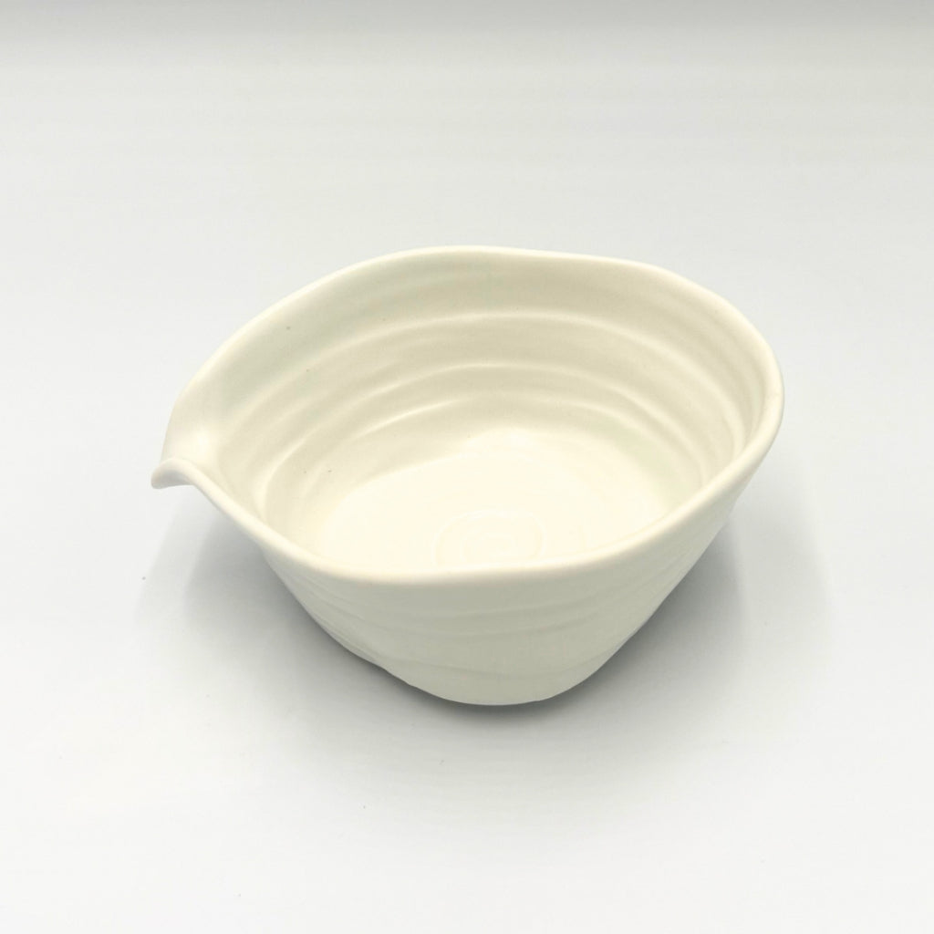 Shirayuki Katakuchi Matcha Bowl Mino Ware Japanese Ceramic Tea Bowl Handcrafted in Japan